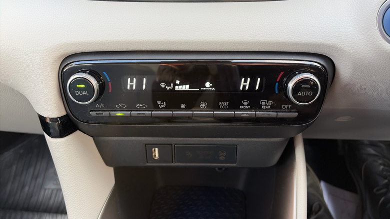 Toyota Yaris 1.5 Hybrid Excel 5dr CVT Hybrid Hatchback